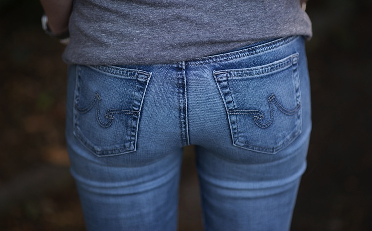 lorna-burford-butt-jeans