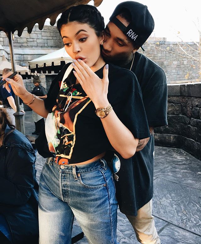 Kylie Jenner Wears Vintage Levi's Denim On Instagram 8