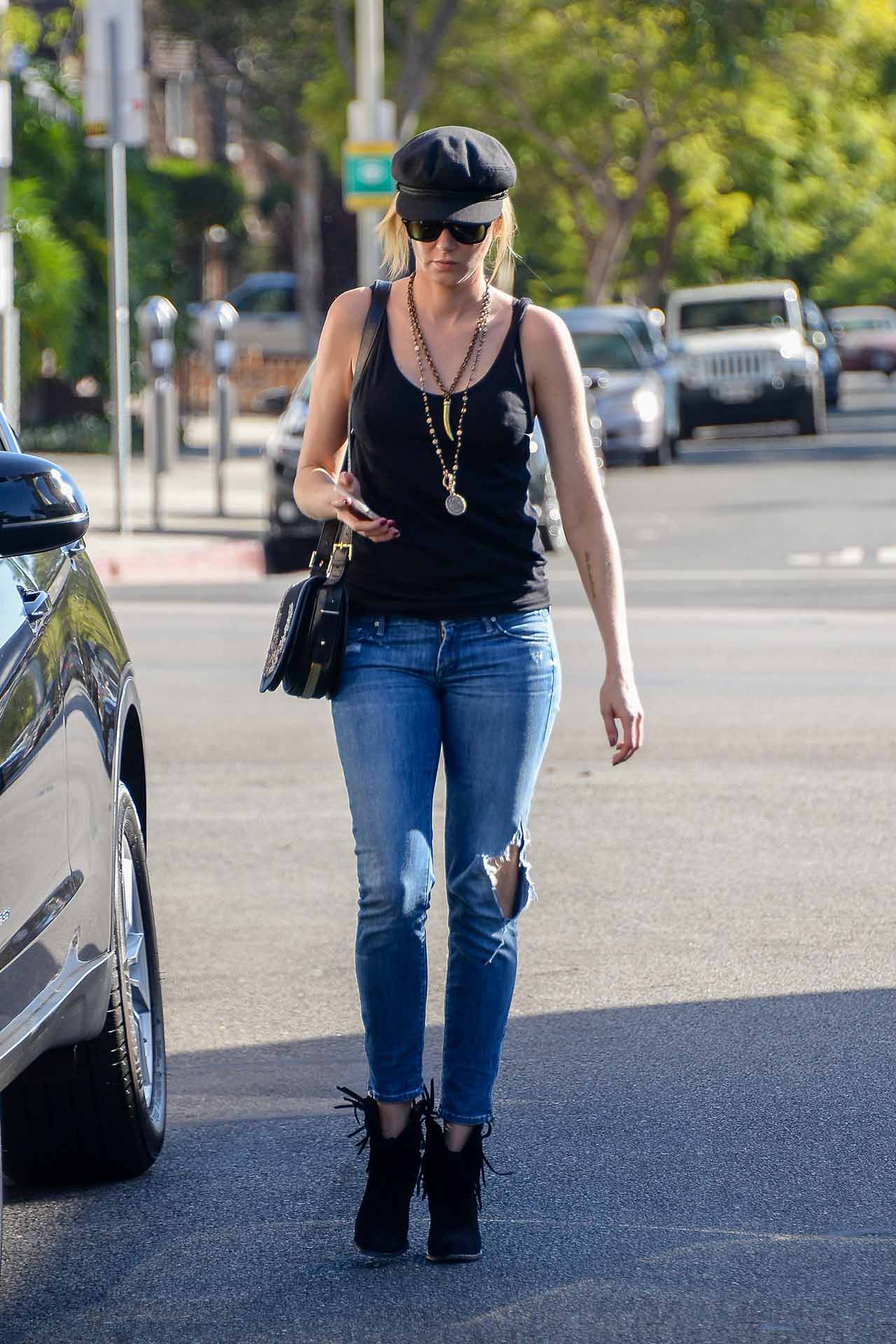kimberly-stewart-mother-jeans-2