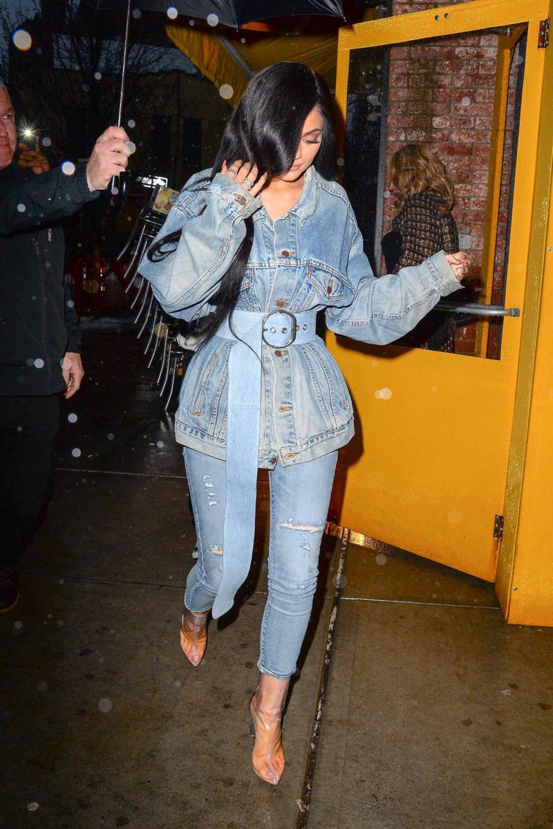 Kylie Jenner Rocking A Triple Denim Outfit | THE JEANS BLOG