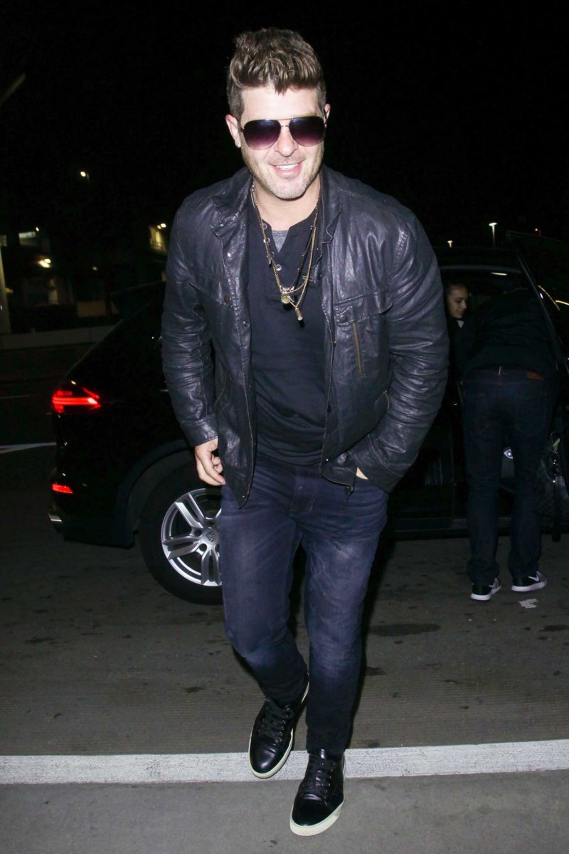 Robin Thicke Wears Nudie Jeans – THE JEANS BLOG