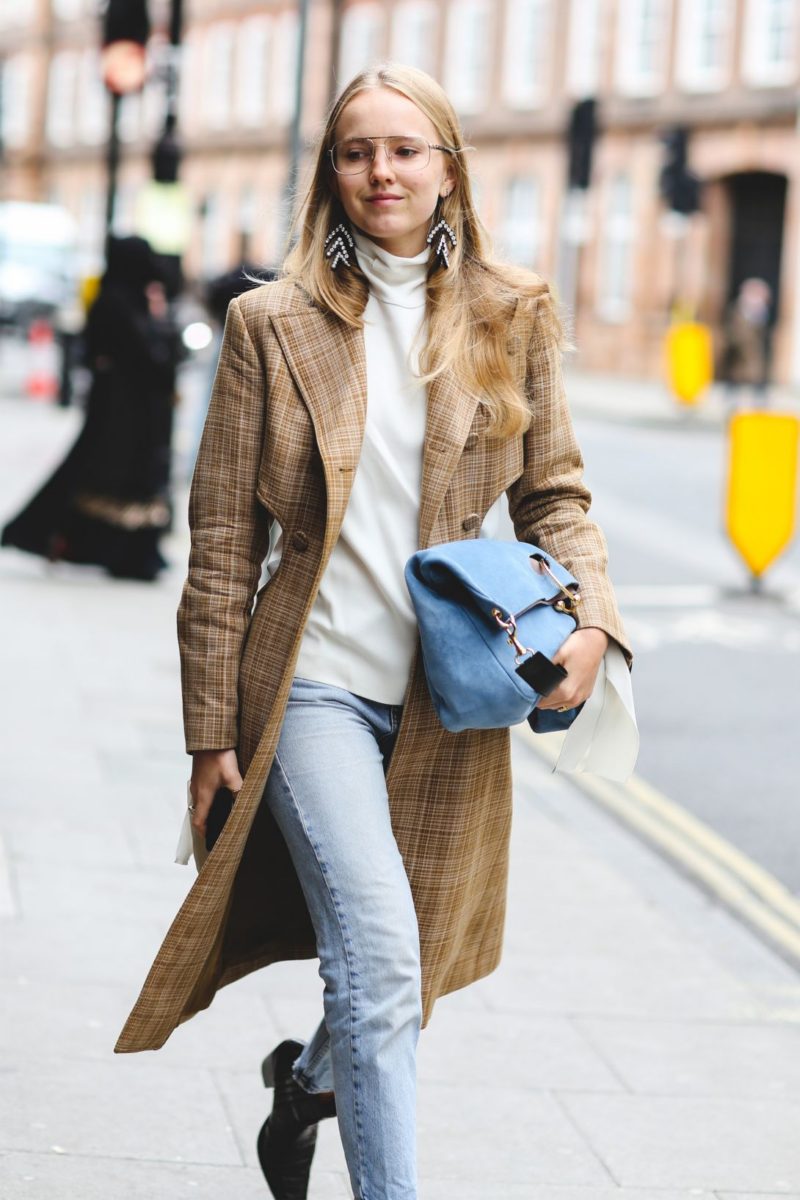 Denim Street Style From London Fashion Week SS18 - THE JEANS BLOG