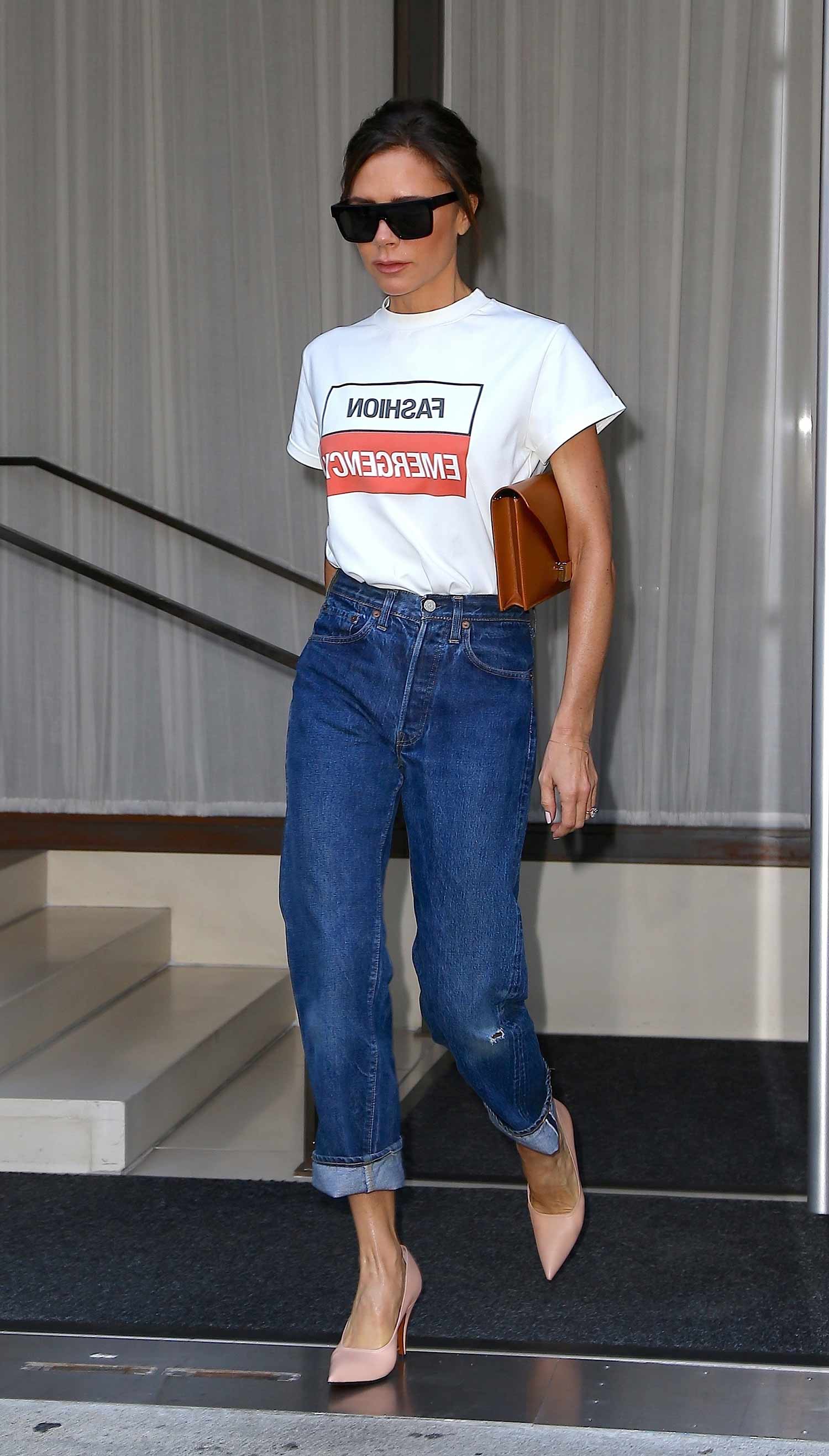 Victoria Beckham In A Fashion Emergency – THE JEANS BLOG