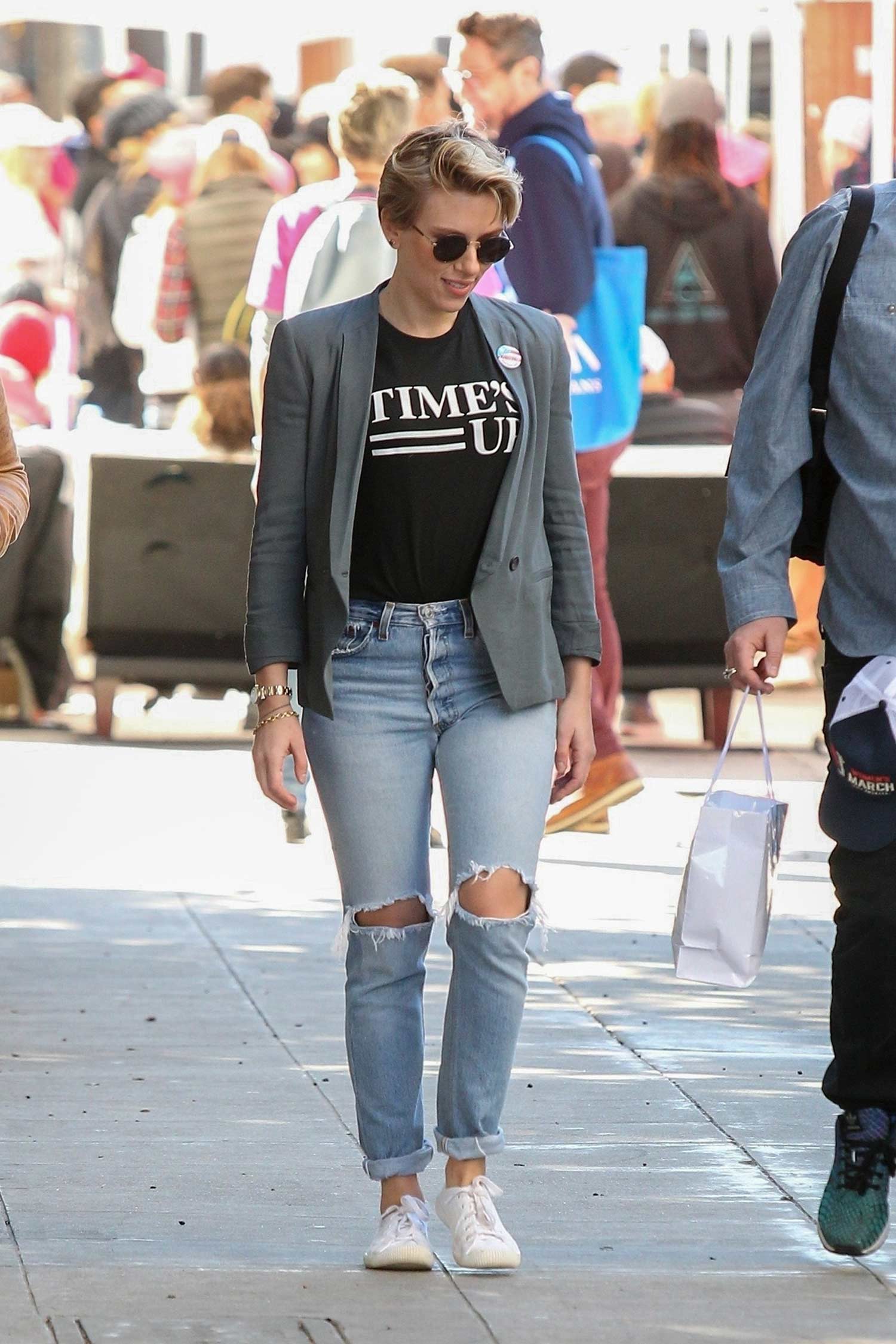 Scarlett Johansson Wears Vintage Levi's Jeans - THE JEANS BLOG