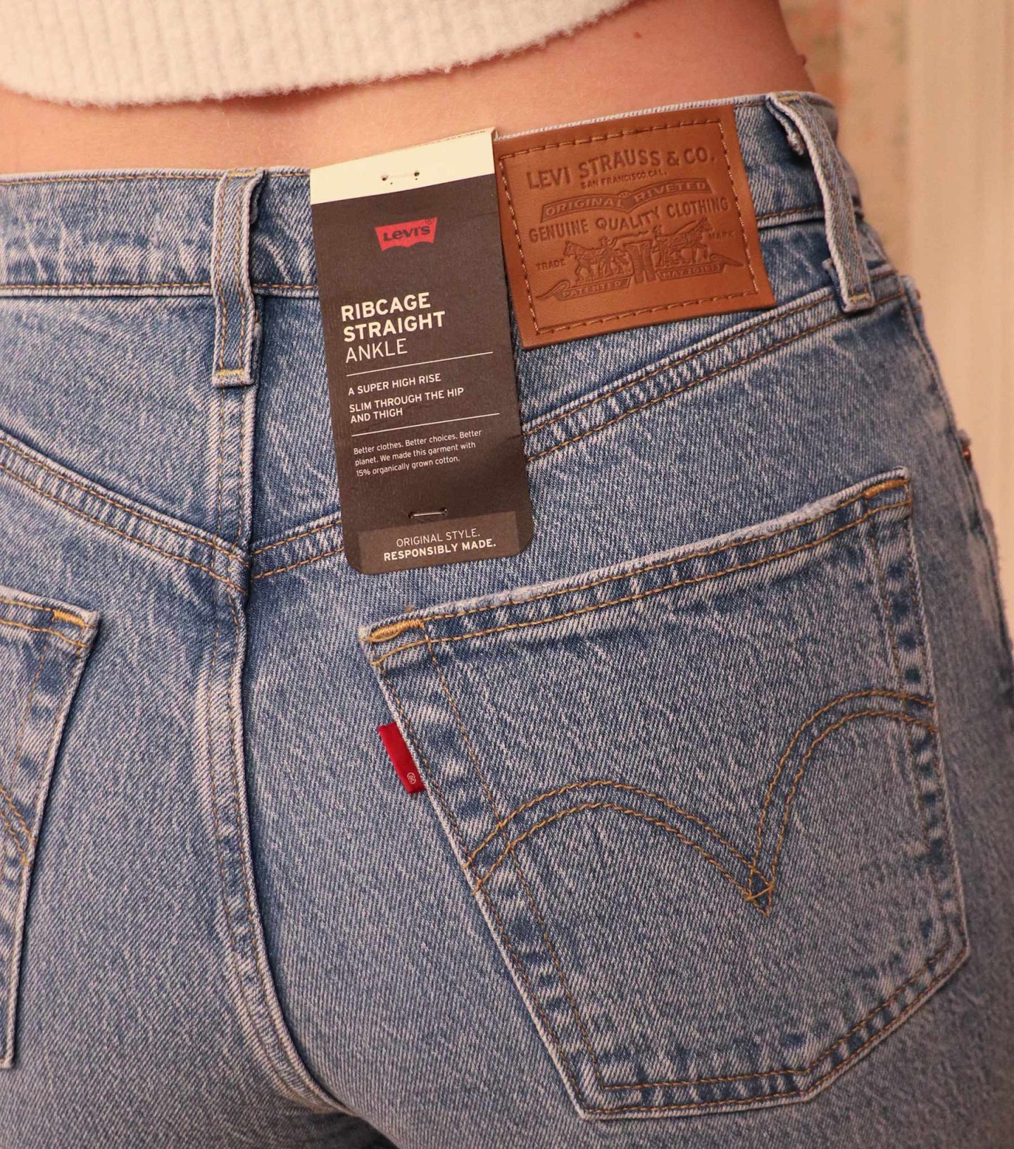 Levi's Ribcage Jeans - THE JEANS BLOG