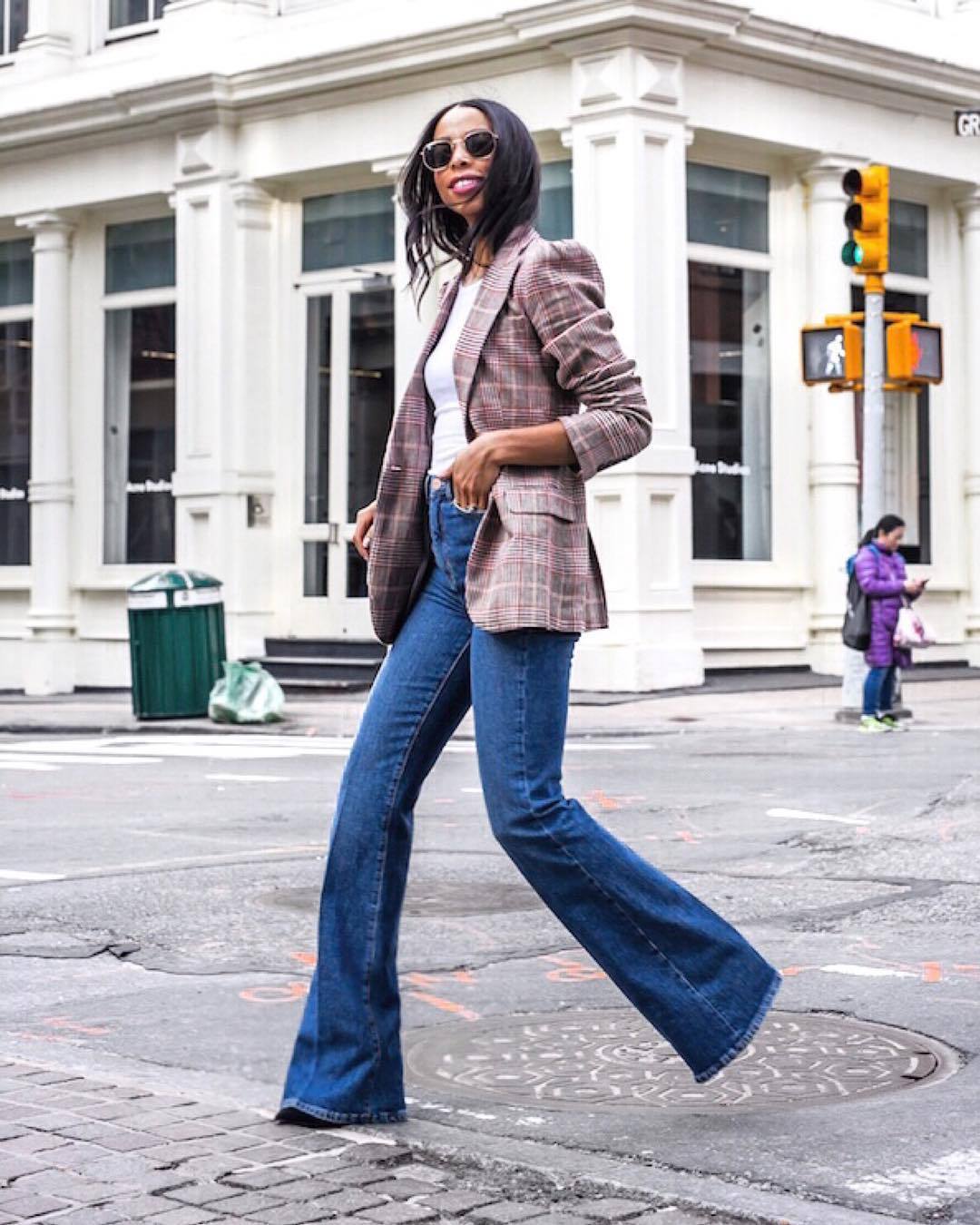how to style flared jeans
